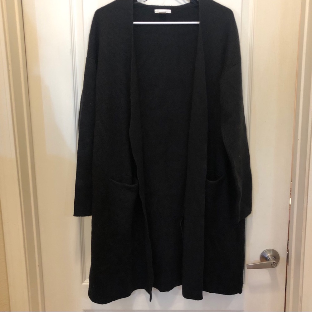 H&M basic black  long knit cardigan